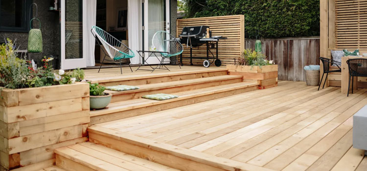 Cedar Decking in San Marino, CA